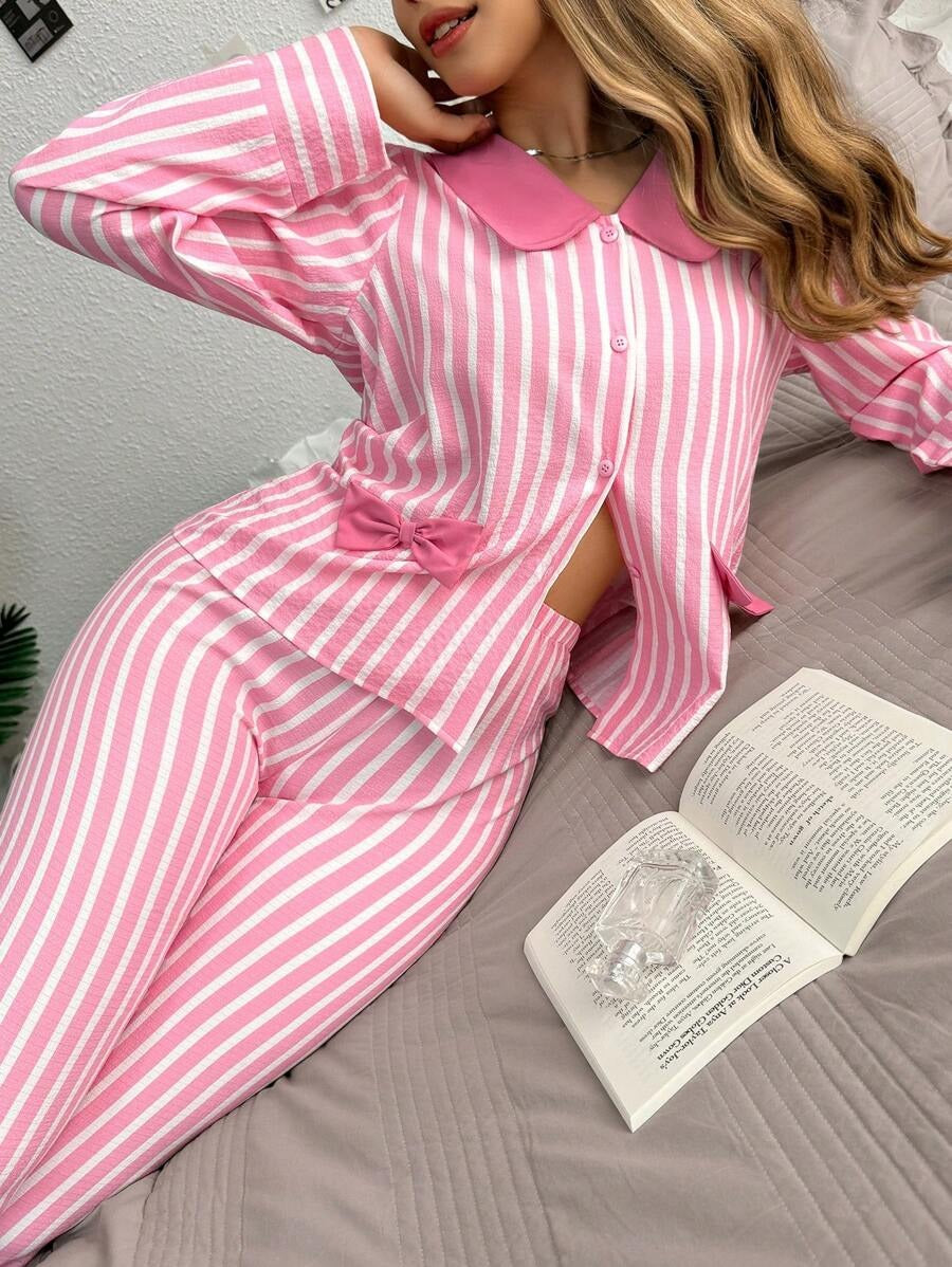 SHEIN SweetSlumber طقم بيجامة ناعم بأكمام طويلة بلون وردي و ياقة بشكل فيونكة