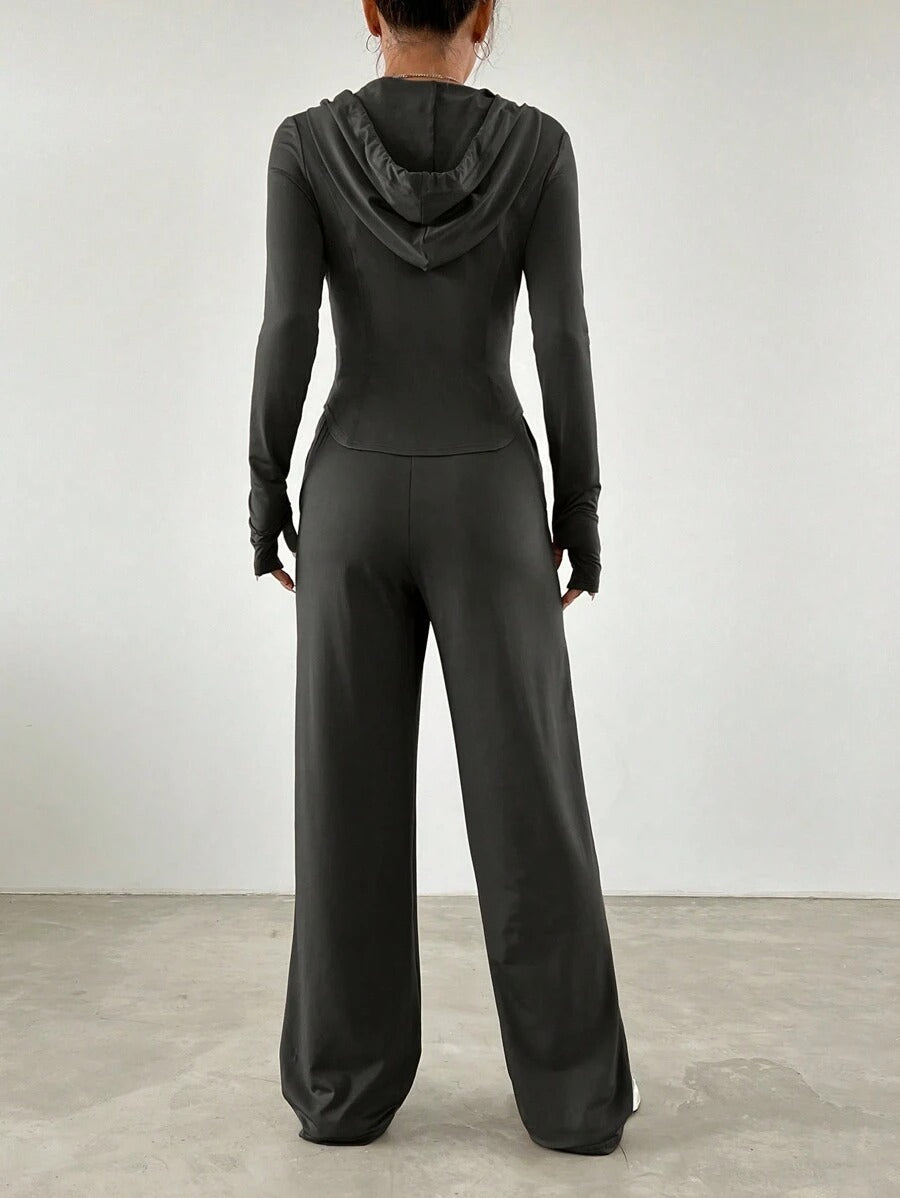 SHEIN EZwear طقم رياضي نسائي لون رمادي