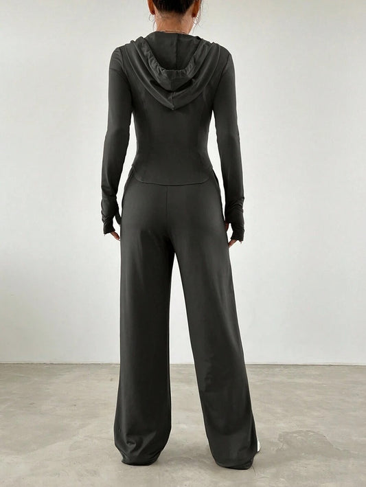 SHEIN EZwear طقم رياضي نسائي لون رمادي
