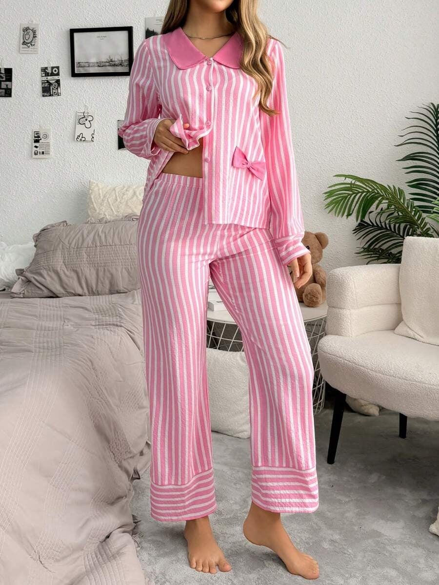 SHEIN SweetSlumber طقم بيجامة ناعم بأكمام طويلة بلون وردي و ياقة بشكل فيونكة