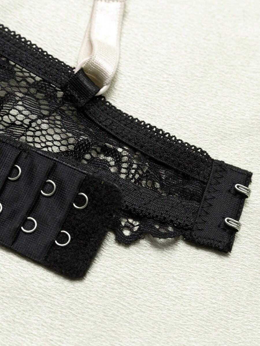 SHEIN Nina Bonheur طقم ملابس داخلية من قطعتين دانتيل أنيق