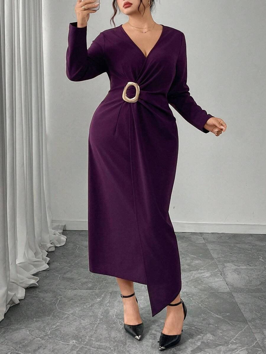 SHEIN فستان مخملي عنابي بجيوب وأكمام طويلة
