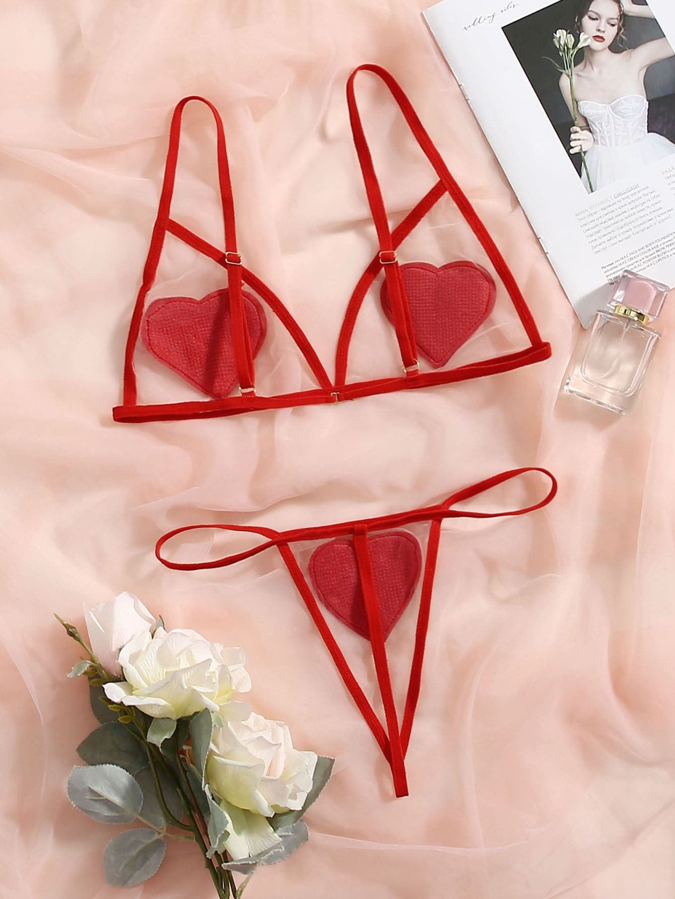 SHEIN طقم لانجري أحمر بشبك وقلب
