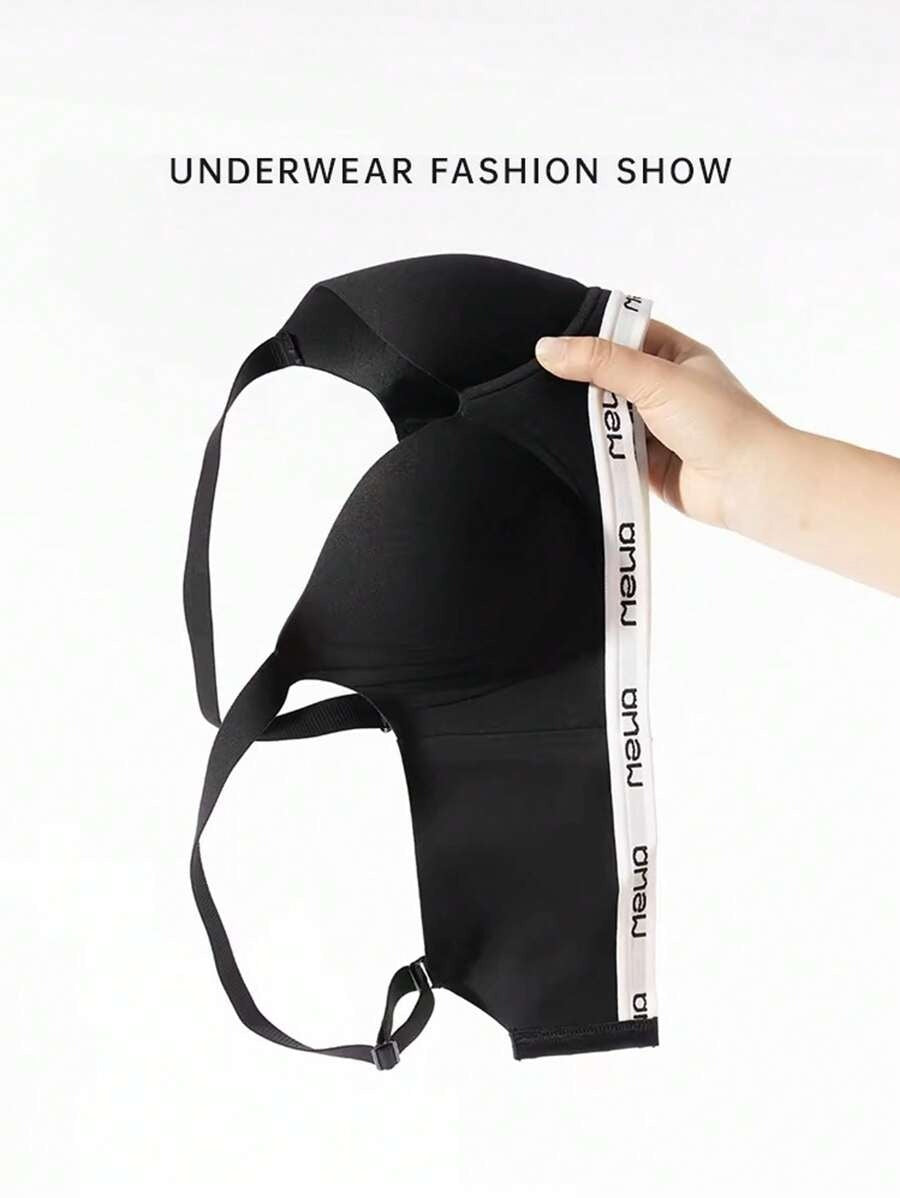 SHEIN حمالة صدر خفيفة وعملية بستايل رياضي لون أسود