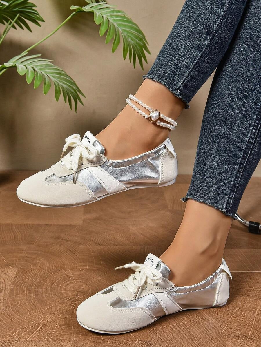 SHEIN حذاء كاجوال بلون فضي