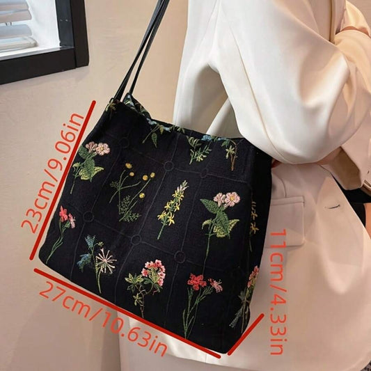 SHEIN حقيبة سوداء بتطريز ورود