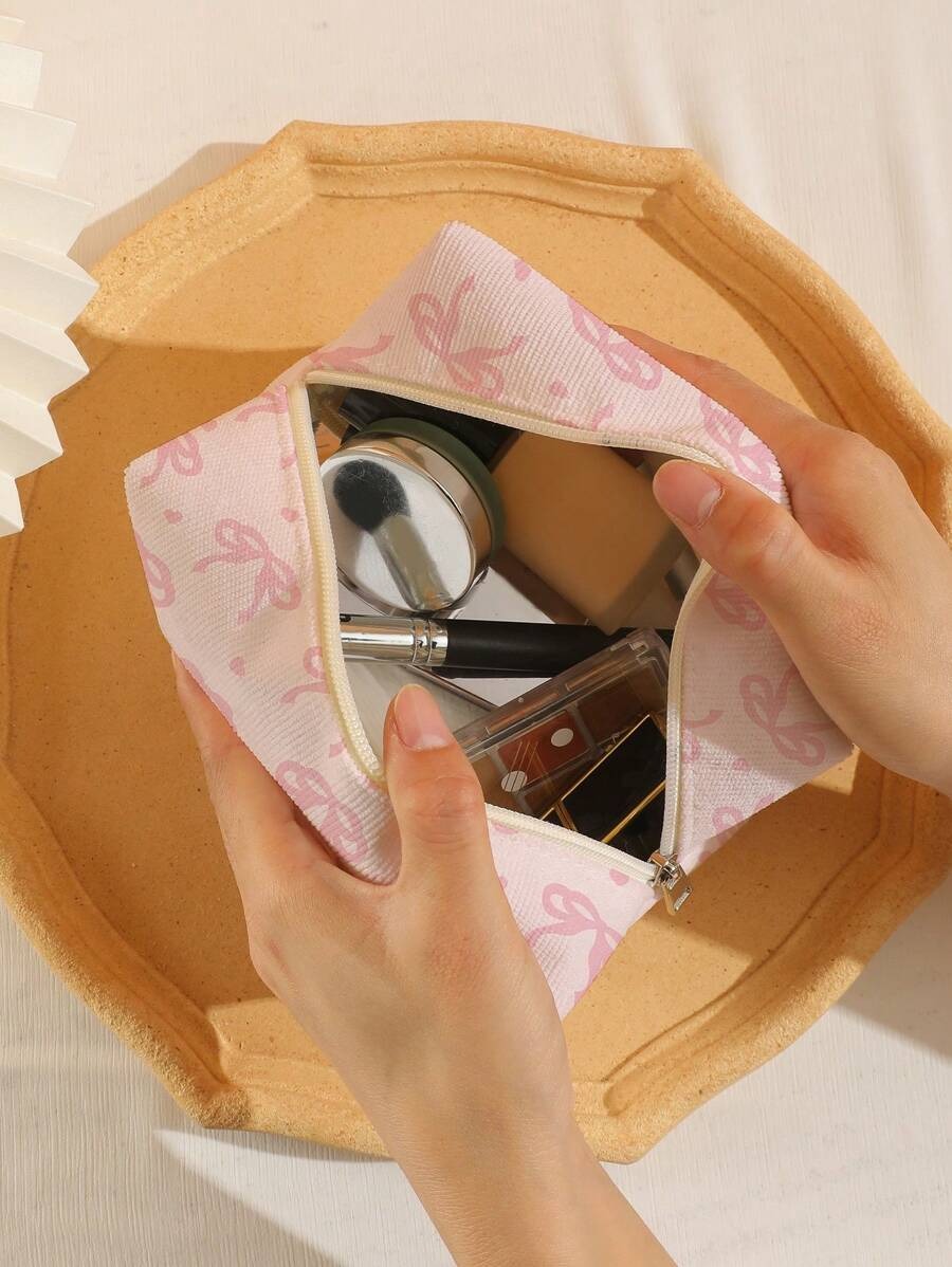 SHEIN ROMWE حقيبة تجميل على شكل قلب بفيونكة وردية
