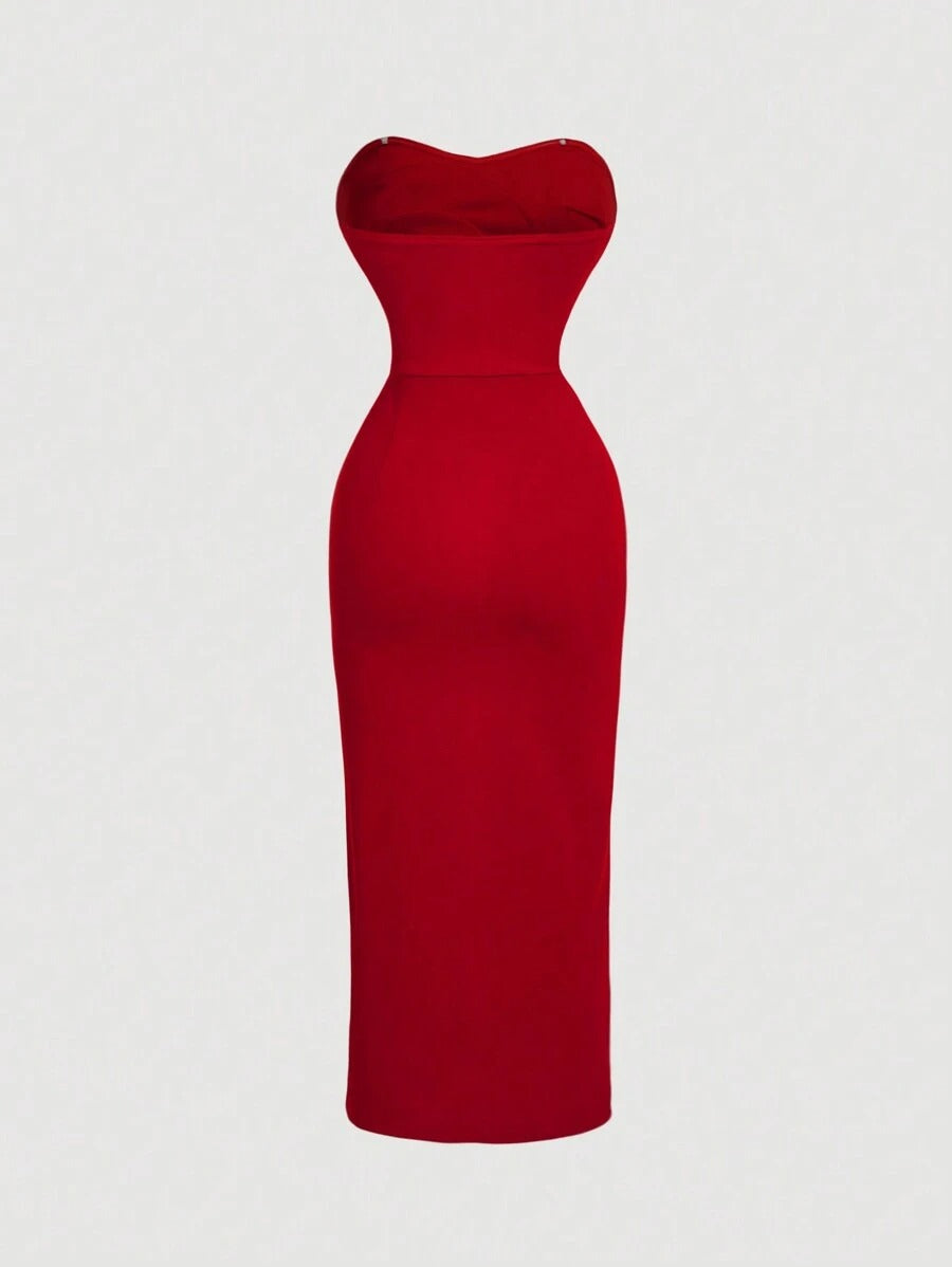 SHEIN MOD فستان أحمر ضيق بدون أكتاف بطبعة ورود