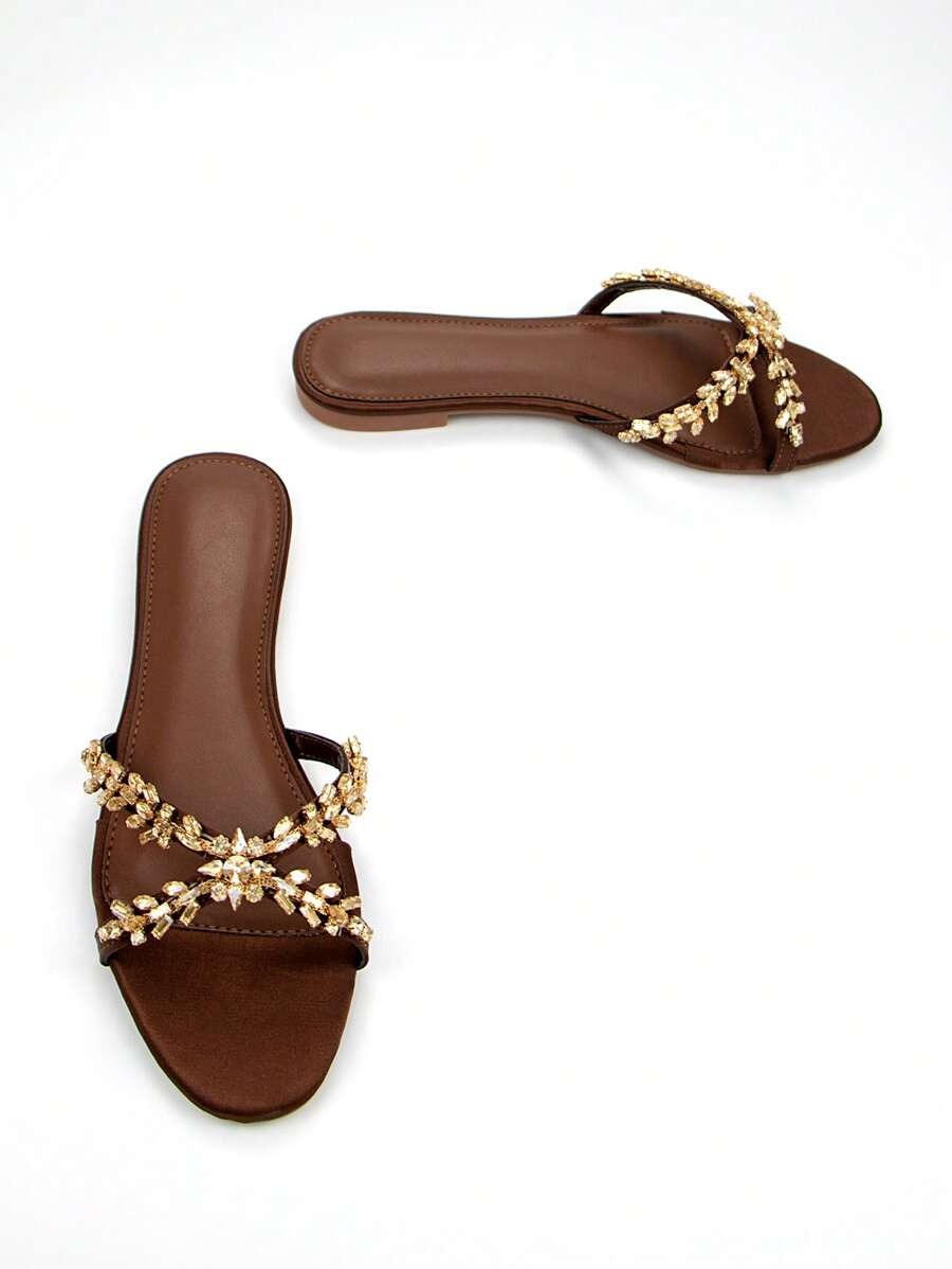 SHEIN صندل مسطح أنيق بلون بني