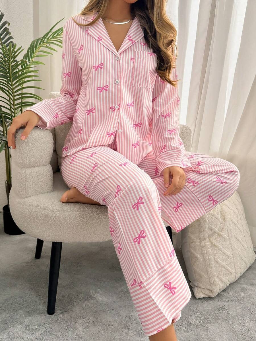 SHEIN SweetSlumber طقم بيجامة بأكمام طويلة وطبعة فيونكة