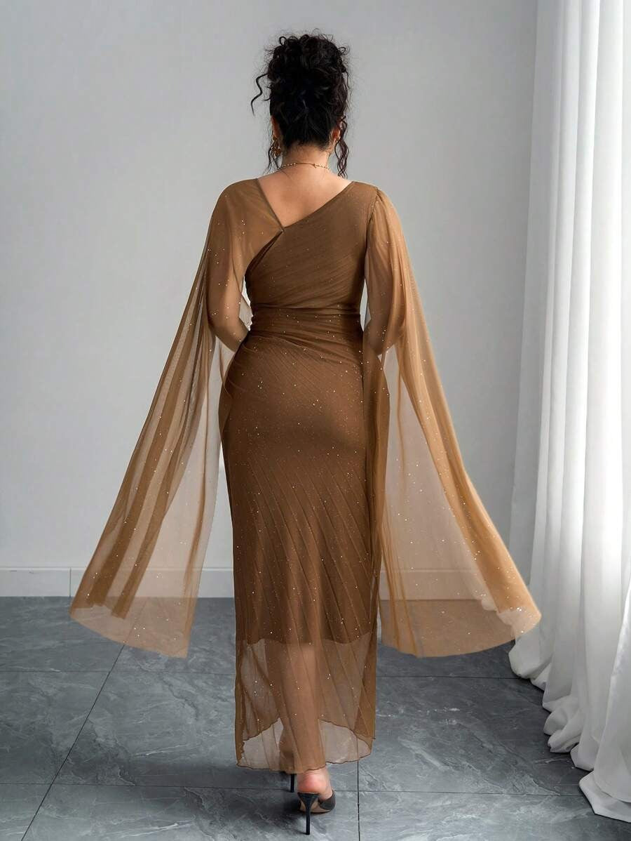 SHEIN Elenzga فستان أنيق وطويل بني مطوي