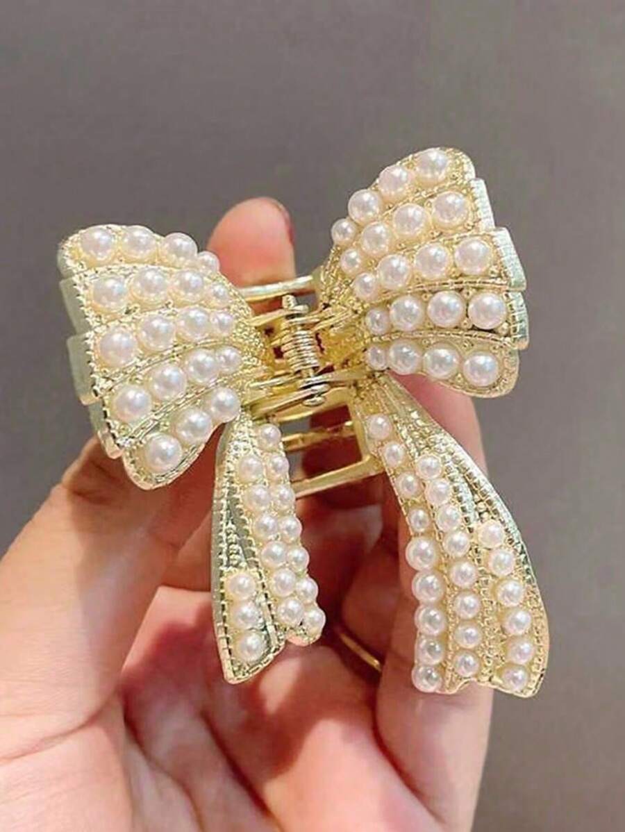 SHEIN مشبك شعر بشكل فراشة ذهبية