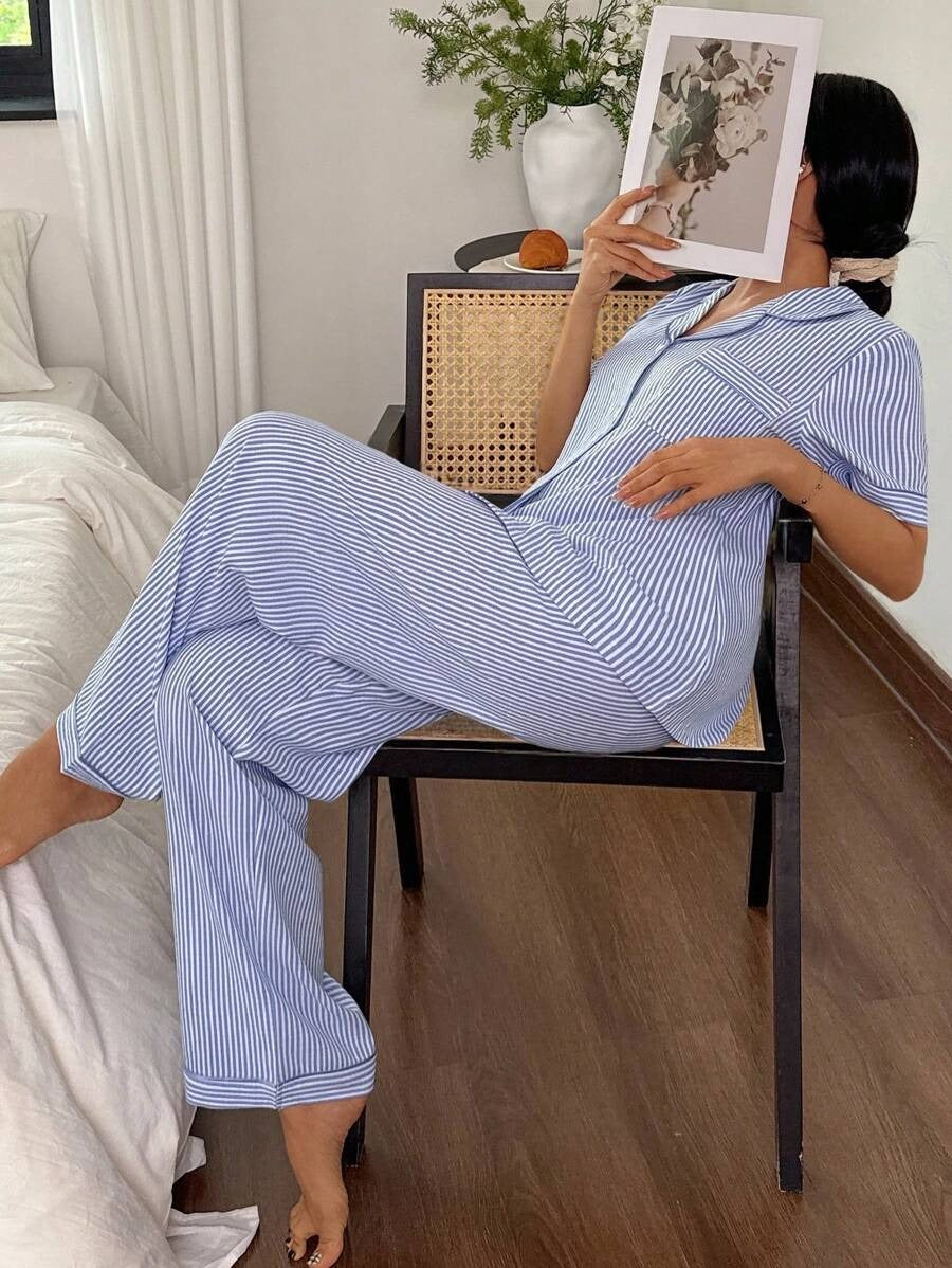 SHEIN Dream Adore طقم بيجامة قطعتين بلون أزرق