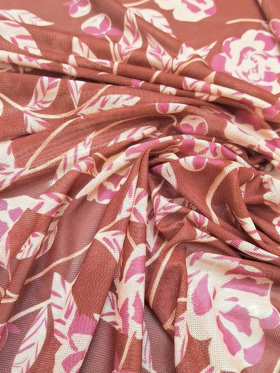 SHEIN Elenzga فستان بطبعة رخام وياقة وأكمام واسعة لون عنابي