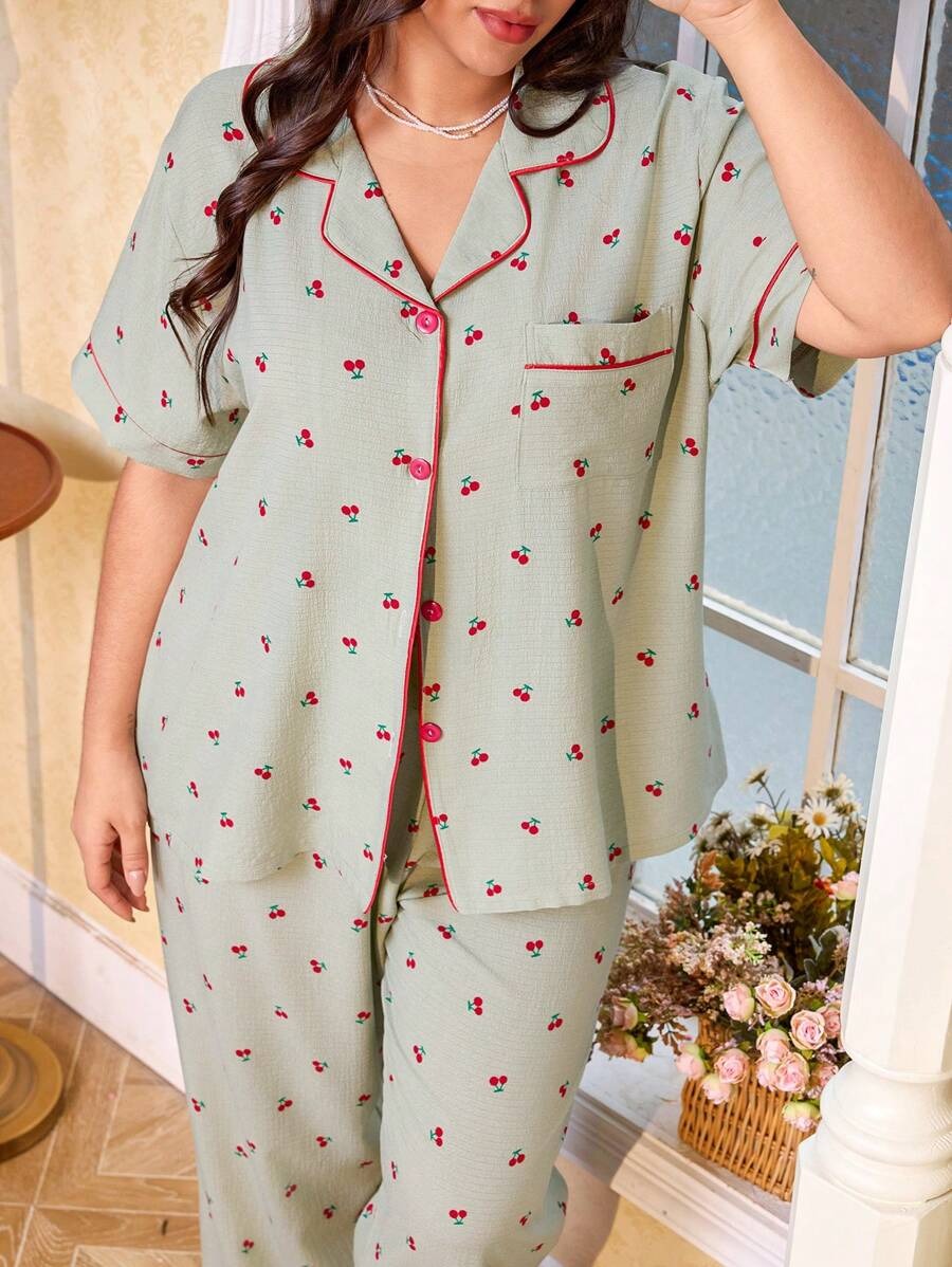 SHEIN طقم بيجامة نسائي مطبوع بالكرز بلون أخضر