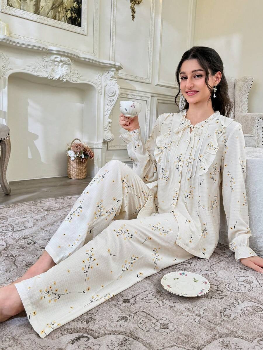 SHEIN CottageSlumber طقم بيجامة بلون مشمشي مع ربطة عنق