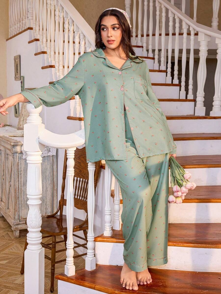 SHEIN طقم بيجامة نسائي مقاس كبير بطبعة زهور