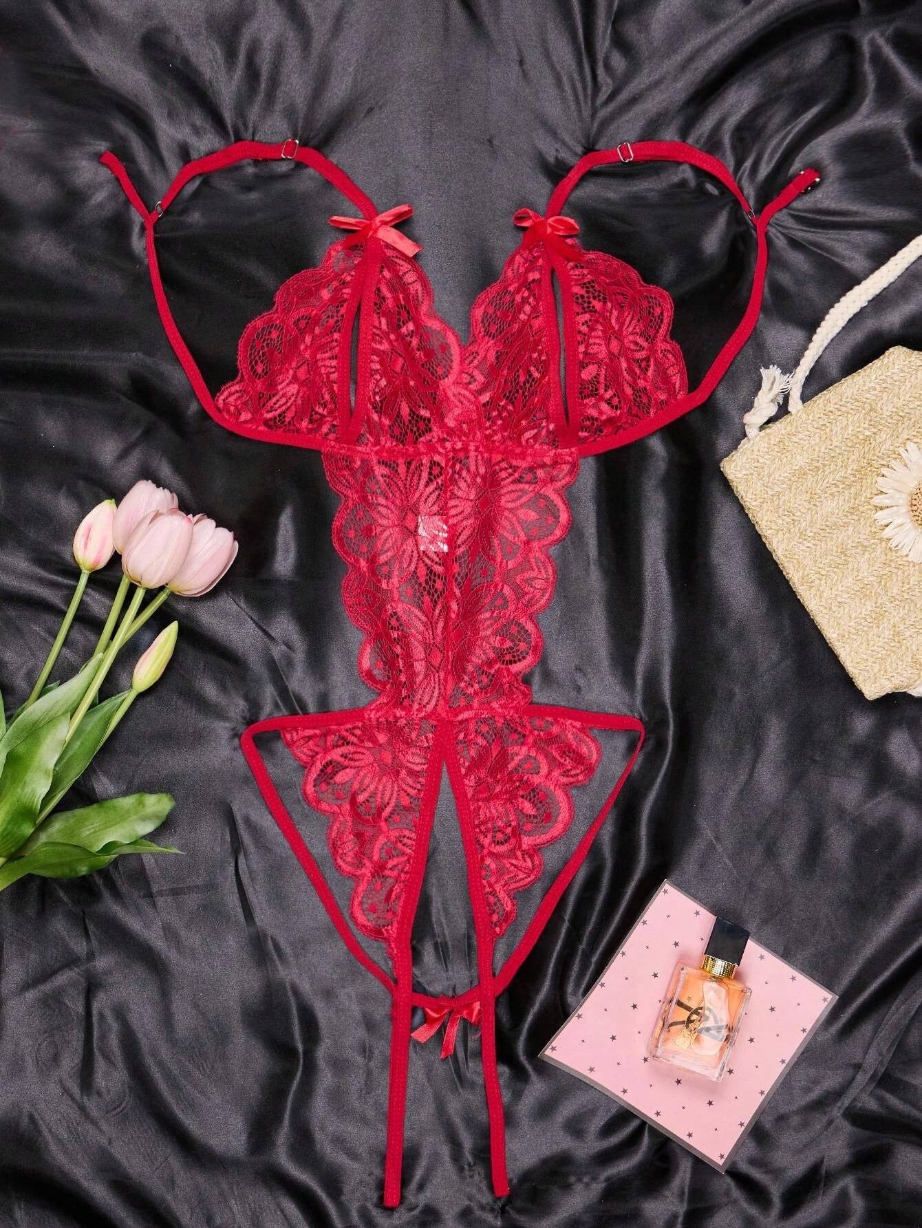 SHEIN بوديسوت دانتيل شفاف بربطة فراشة لون عنابي