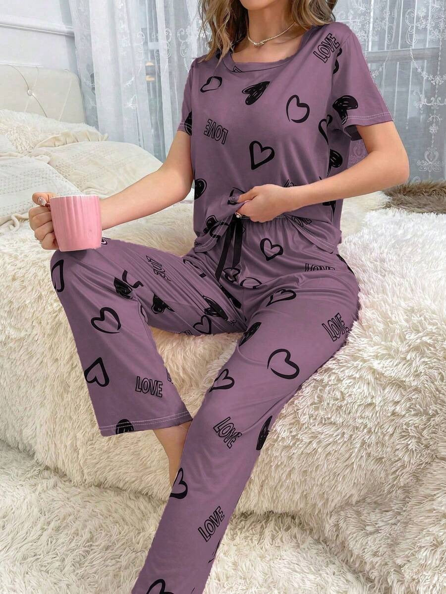 SHEIN بيجامة ناعمة بطبعة قلب وبنطلون مريح