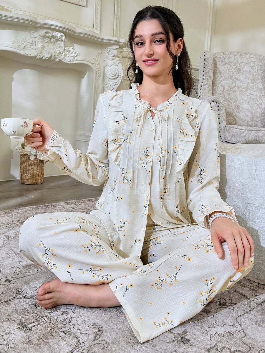 SHEIN CottageSlumber طقم بيجامة بلون مشمشي مع ربطة عنق