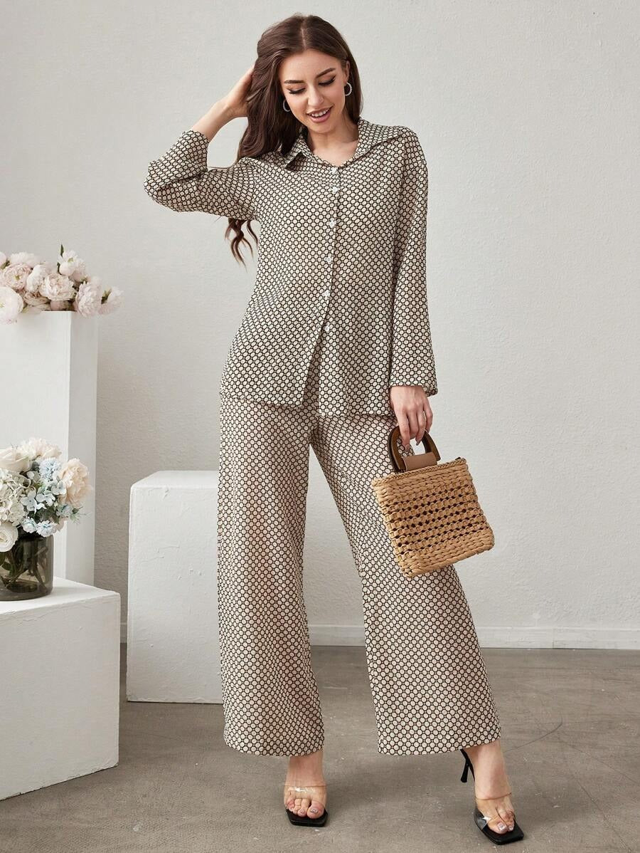 SHEIN Mulvari طقم مكون من قميص بأكمام طويلة مع بنطلون بلون كاكي