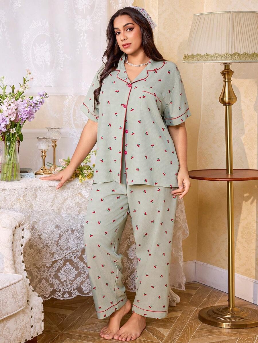 SHEIN طقم بيجامة نسائي مطبوع بالكرز بلون أخضر