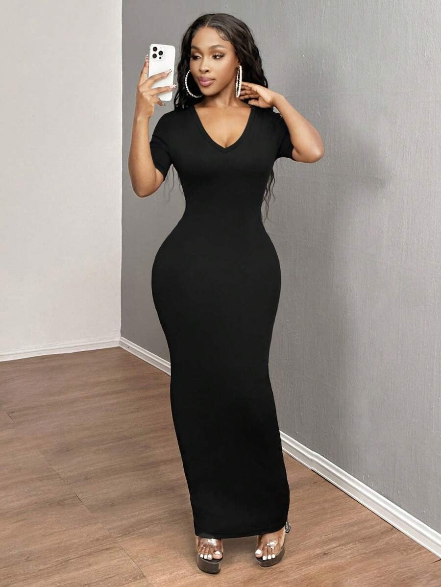 SHEIN SXY فستان أسود ضيق بأكمام قصيرة