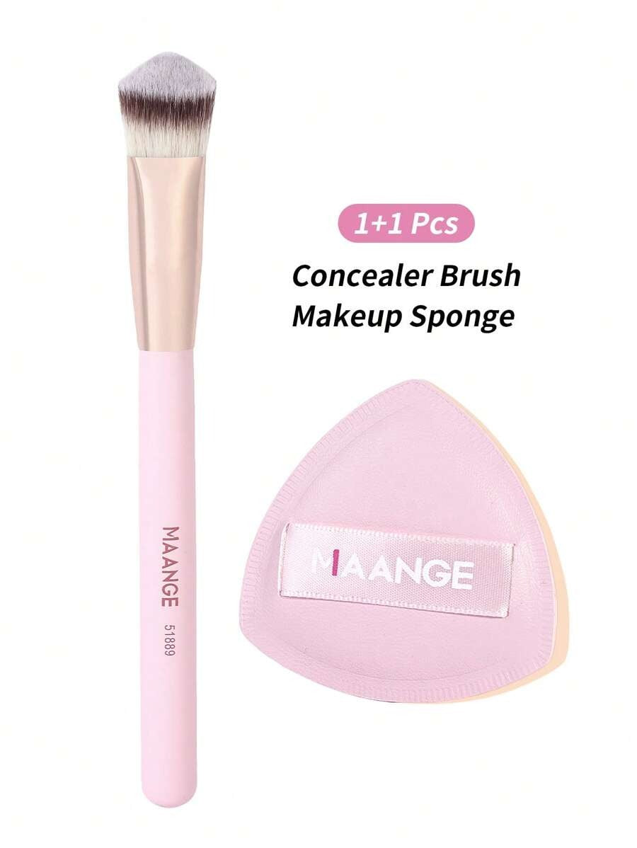 SHEIN MAANGE فرش مكياج مثلثة تصميم وردي ناعم