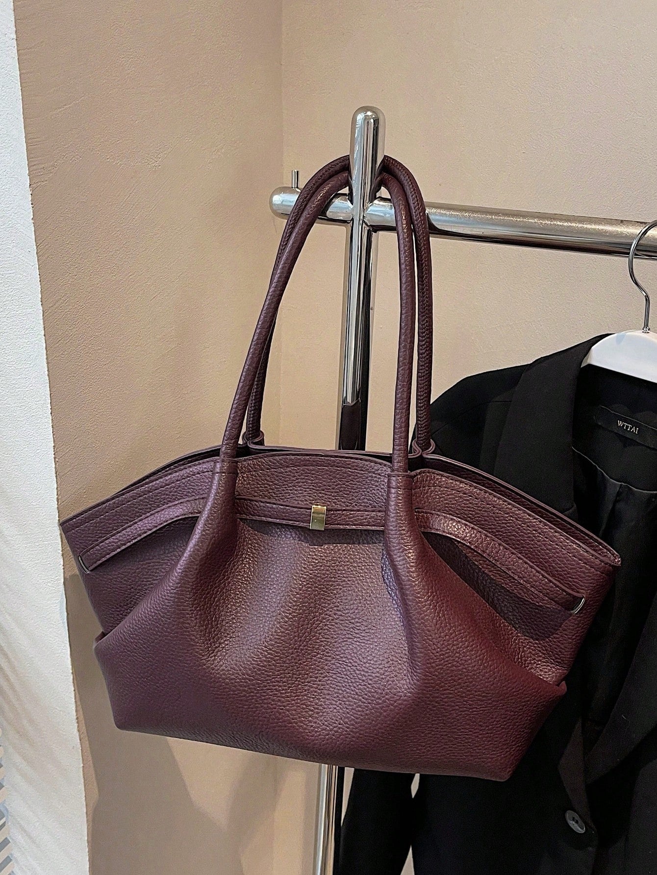 SHEIN حقيبة كتف نسائية جلدية عصرية