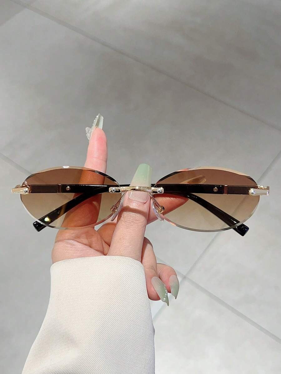 SHEIN نظارة نسائية بيضاوية