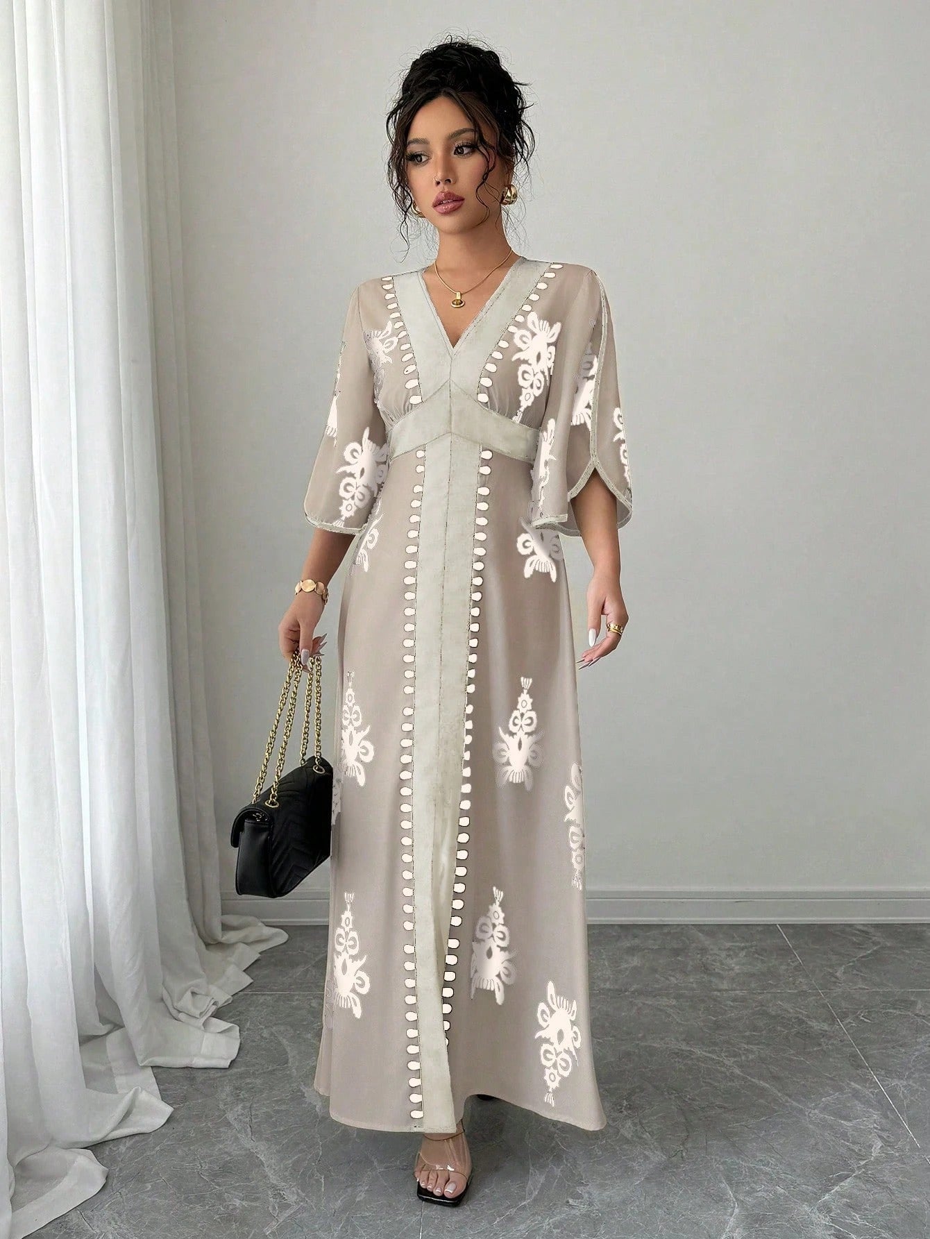 SHEIN Rafferiza فستان كاجوال طويل مطبوع بجرافيك بأكمام طويلة
