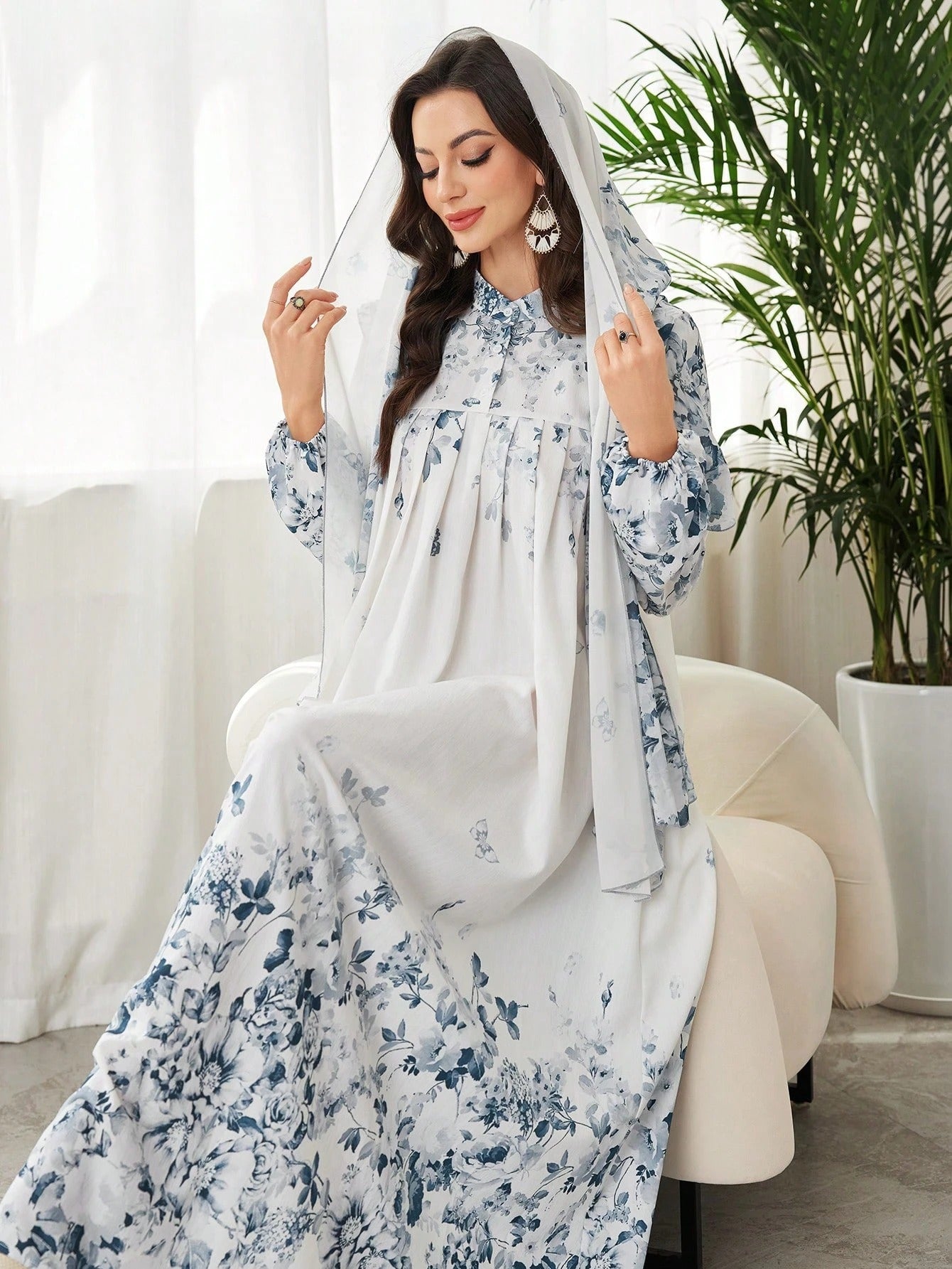 SHEIN Al Najma فستان بطبعة ورد مع وشاح رأس