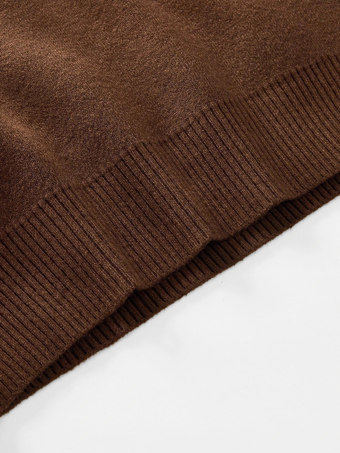SHEIN كنزة بلون بني حراري بياقة عالية