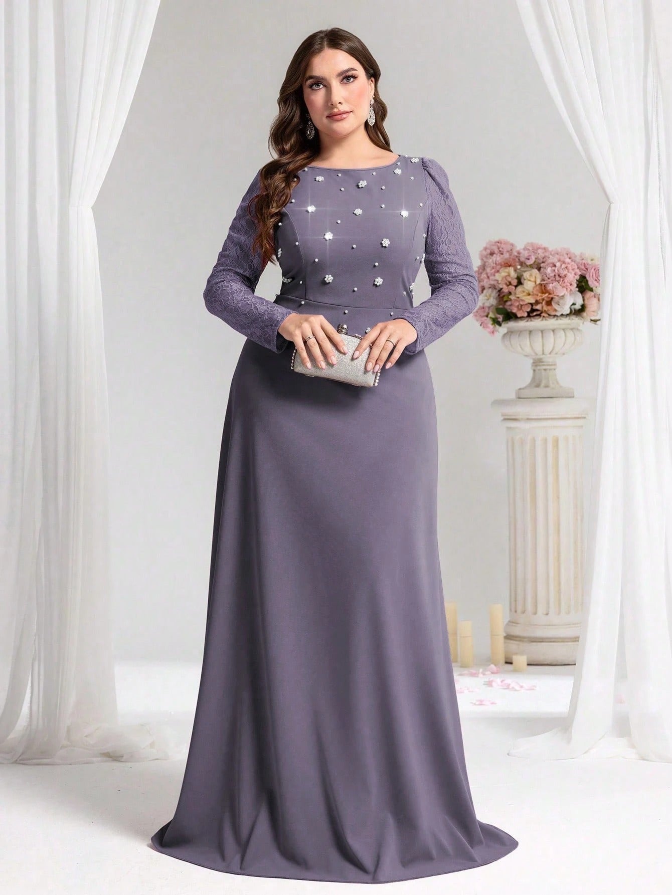 SHEIN Coutiva فستان كنزة أسود أنيق مزين بدانتيل للمقاسات الكبيرة