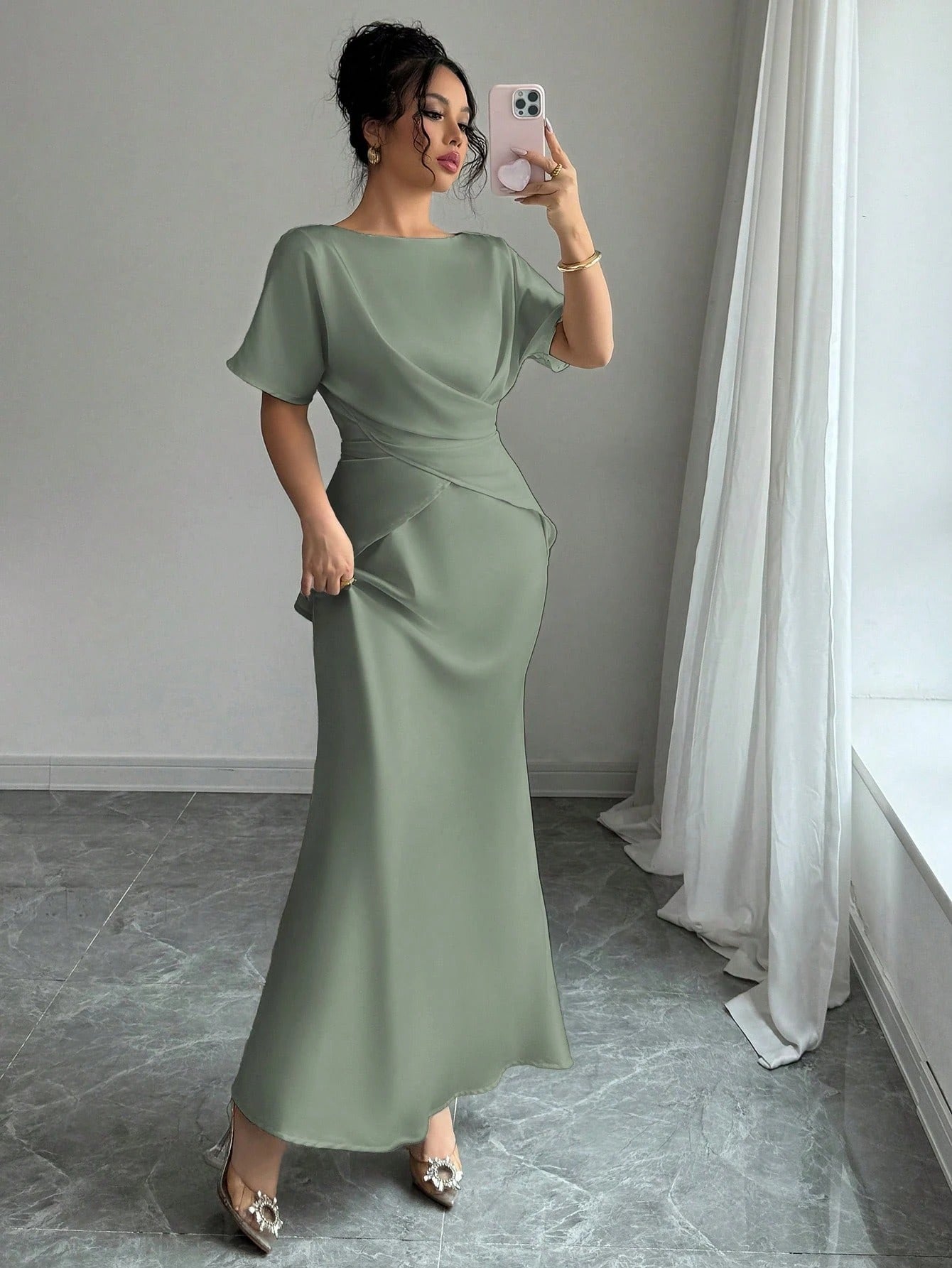 SHEIN Elenzga فستان ساتان لامع بلون أخضر رمادي