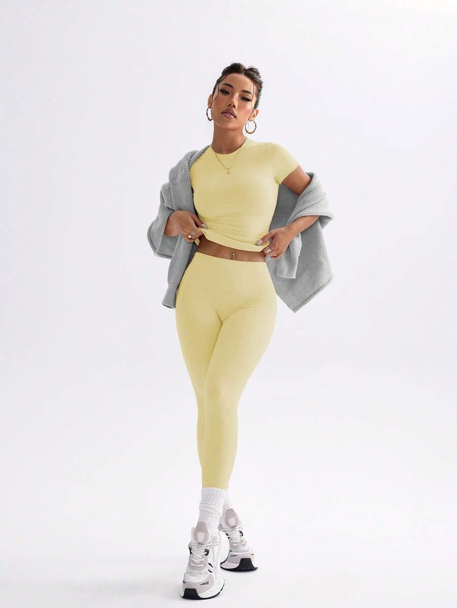 SHEIN Sylvan Green طقم رياضي نسائي من قطعتين بلون