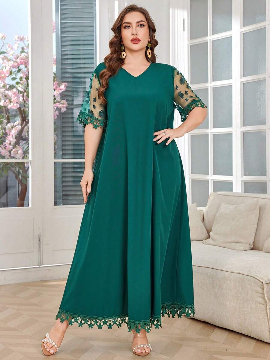 SHEIN فستان بتطريز دانتيل وأكمام قصيرة