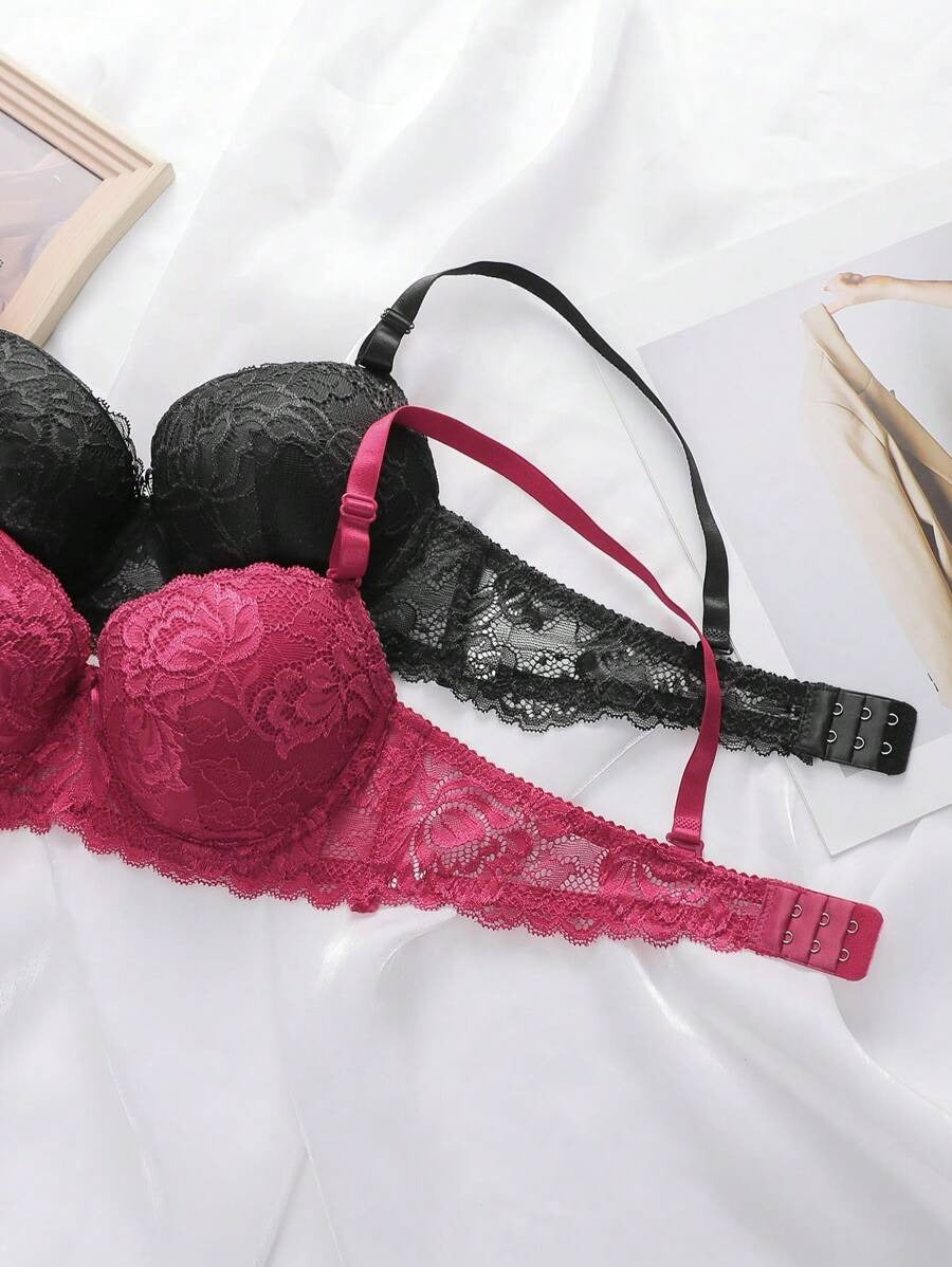SHEIN طقمين من الملابس الداخلية النسائية بدانتيل أنيق
