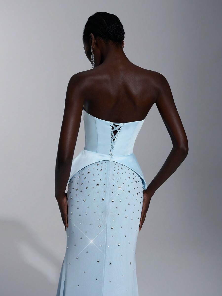 SHEIN Elitara فستان ساتان ناعم ومزين بحبيبات الراين أزرق فاتح