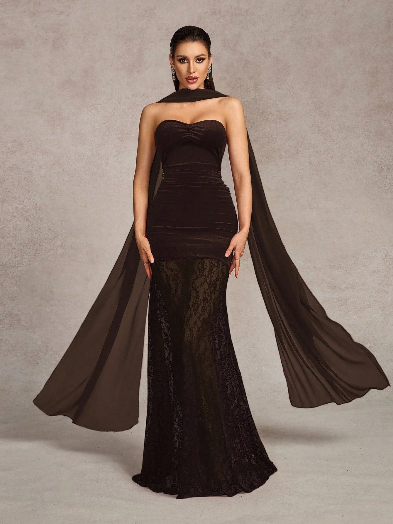 SHEIN Coutiva فستان سهرة أنيق بذيل سمكة وتفاصيل دانتيل