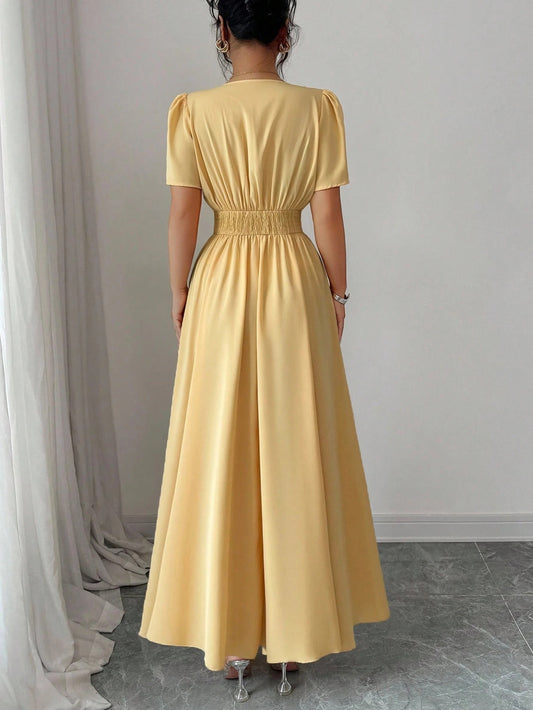 SHEIN Elenzga فستان منسوج مطوي بأكمام مكسرة وأزرار عند الخصر