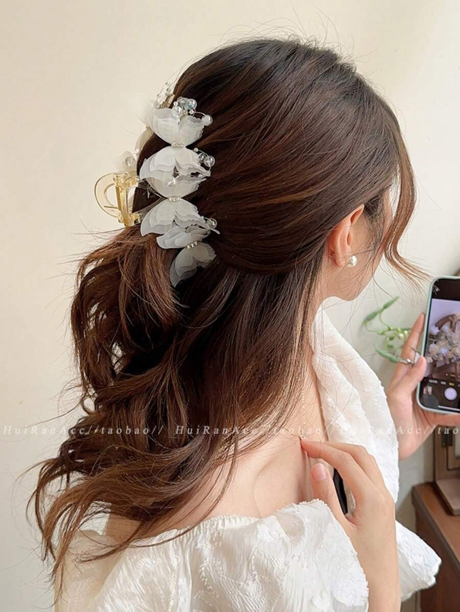 SHEIN مشبك شعر فراشة
