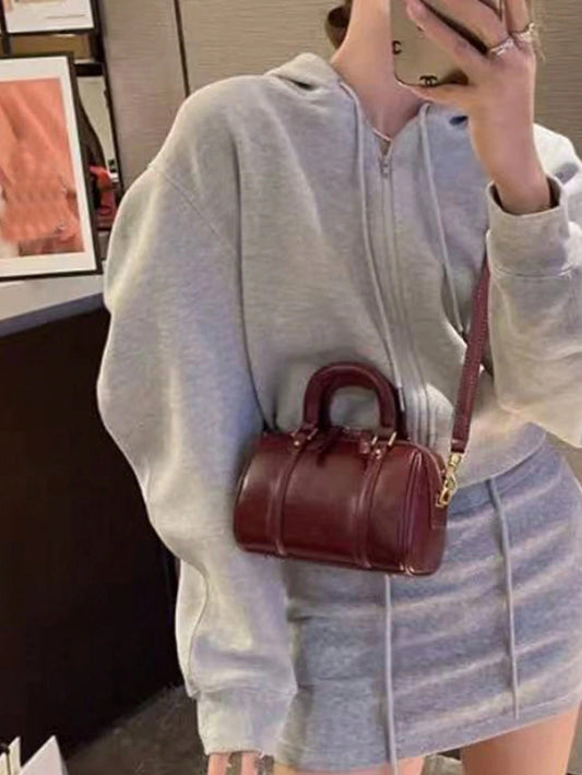 SHEIN حقيبة يد وسادة جلدية بطراز قديم نسائية متعددة الاستخدامات لون أحمر