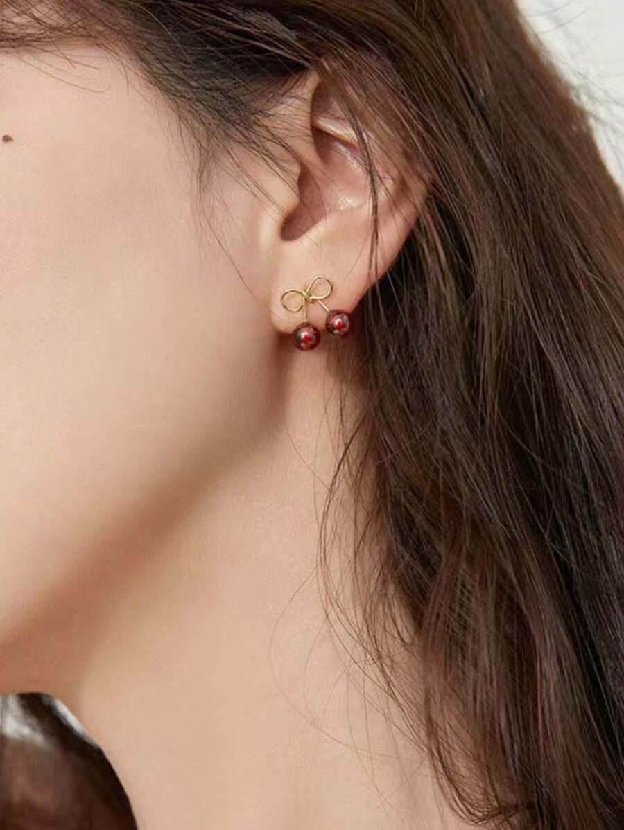SHEIN أقراط كرز صغيرة بلون ذهبي و أحمر