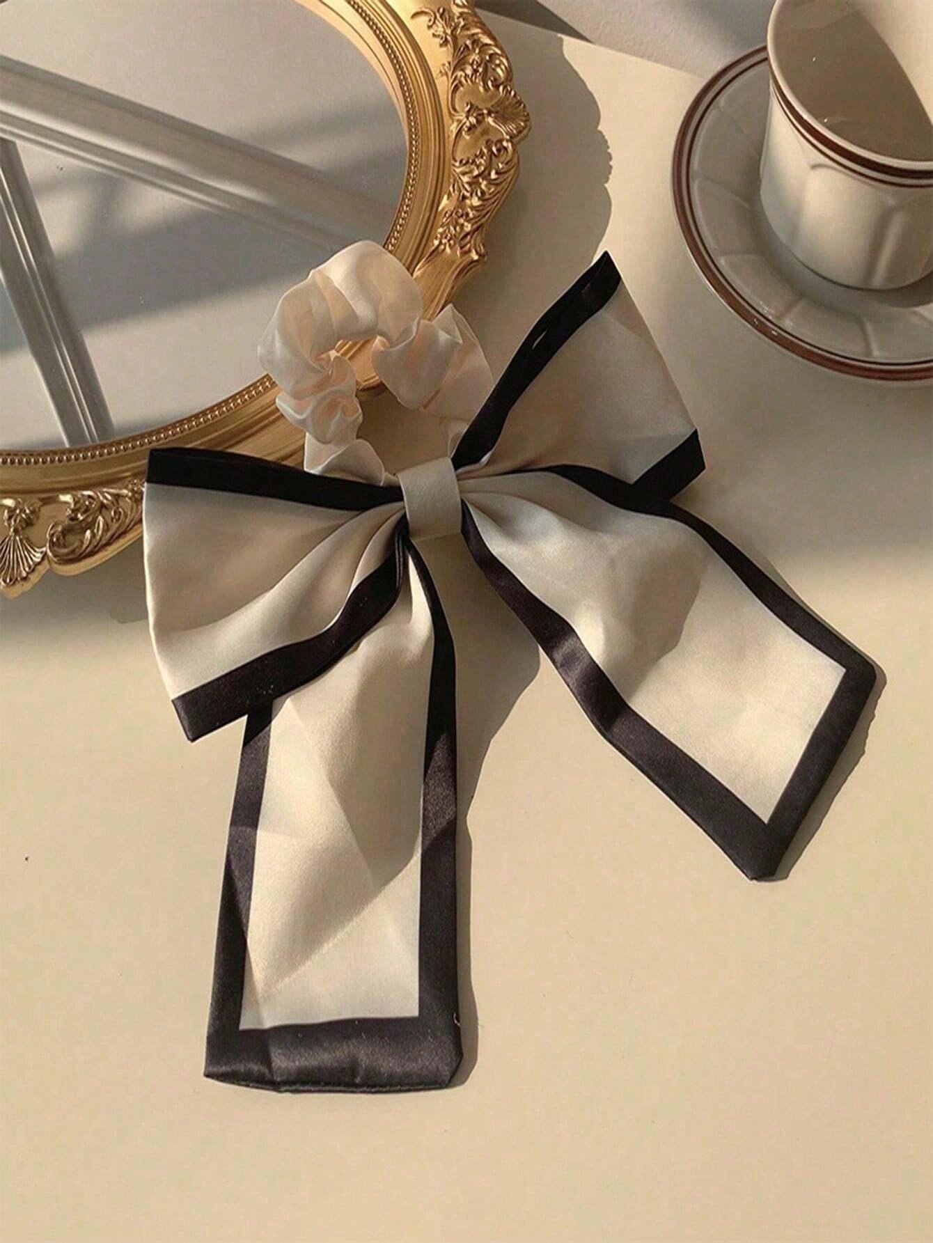 SHEIN ربطة شعر حريرية بشكل فيونكة