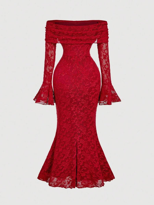 SHEIN MOD فستان احمر ضيق بأكمام طويلة مكشوف الكتف