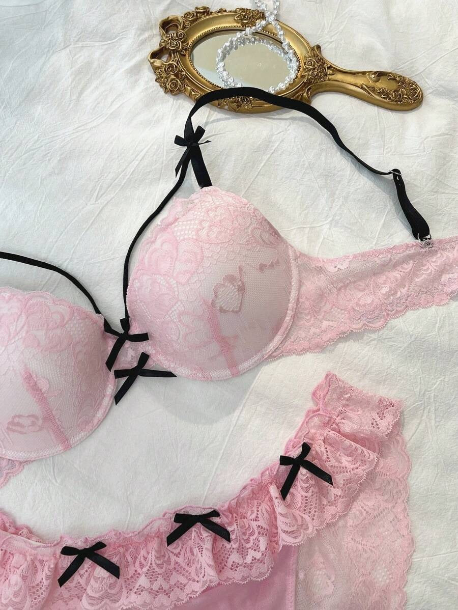 SHEIN DelicateAllure طقم داخلي من قطعتين بتطريز الدانتيل وردي