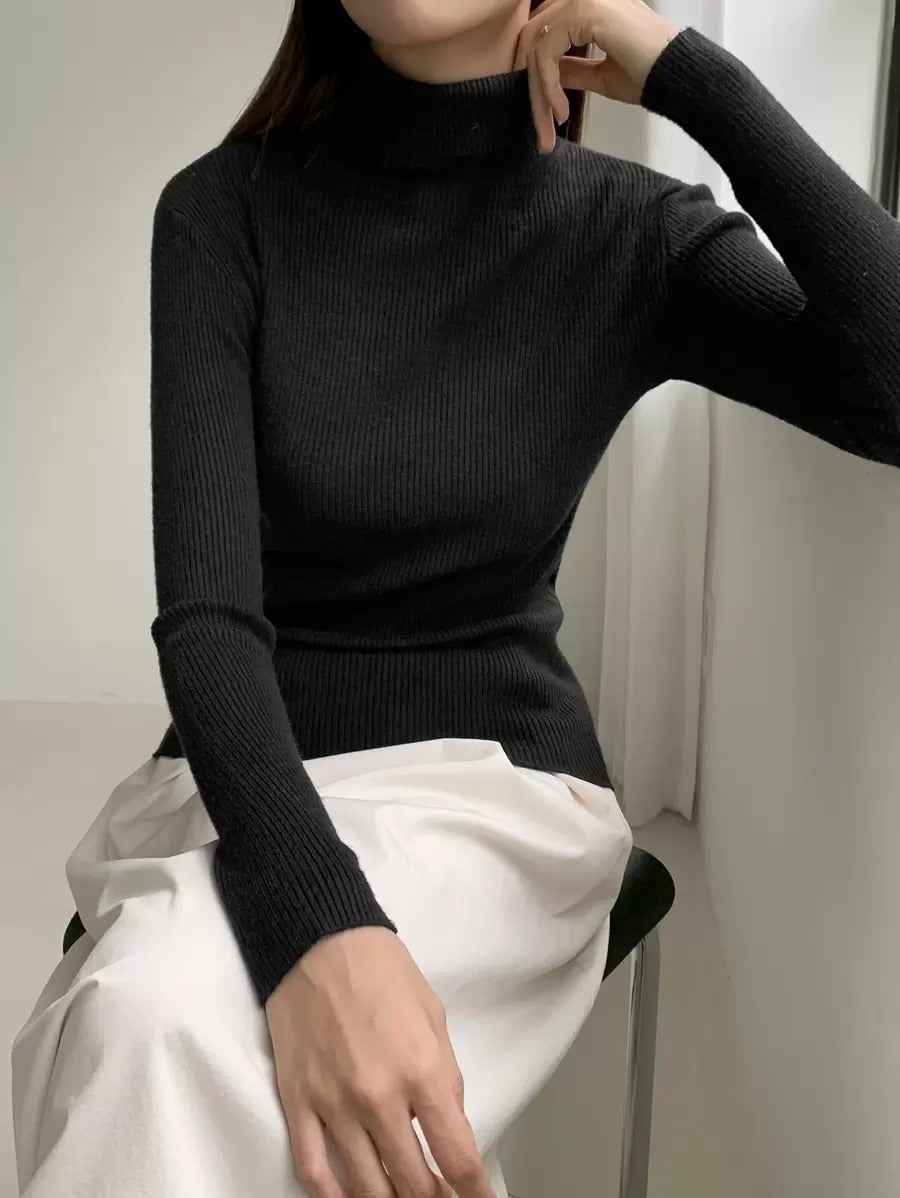SHEIN كنزة صوفية بلون أسود