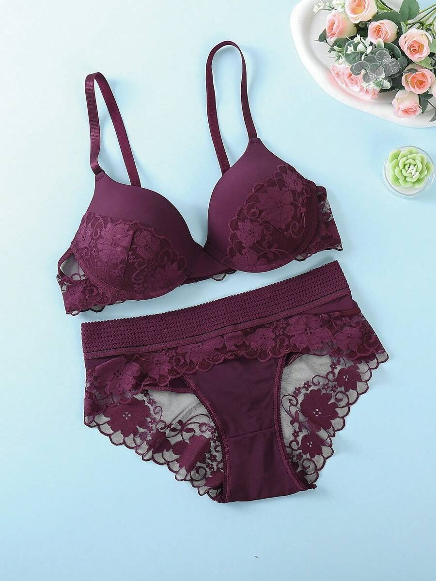 SHEIN طقم لانجري قطعتين دانتيل أنيقة من قطعتين لون أحمر بنفسجي