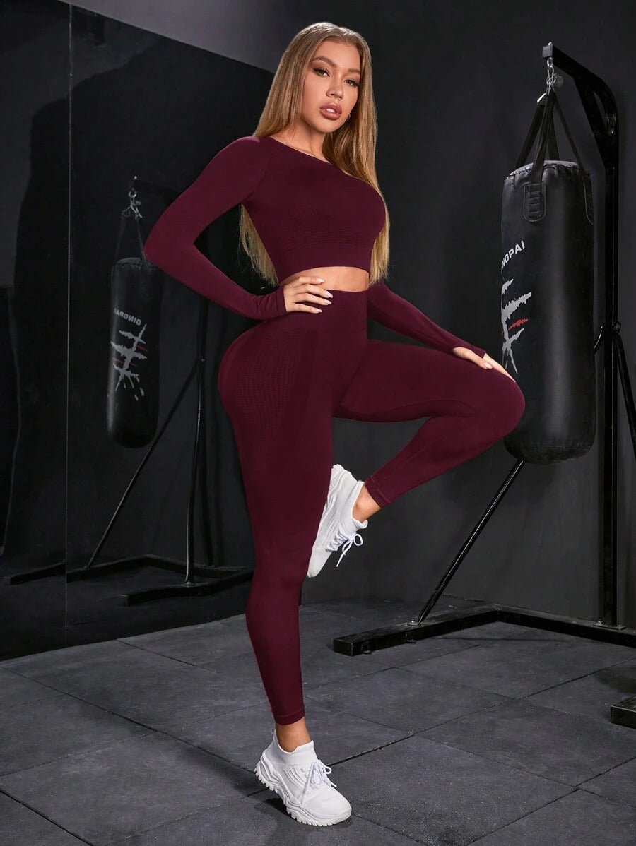 SHEIN Powerista طقم رياضي من قطعتين بلون عنابي